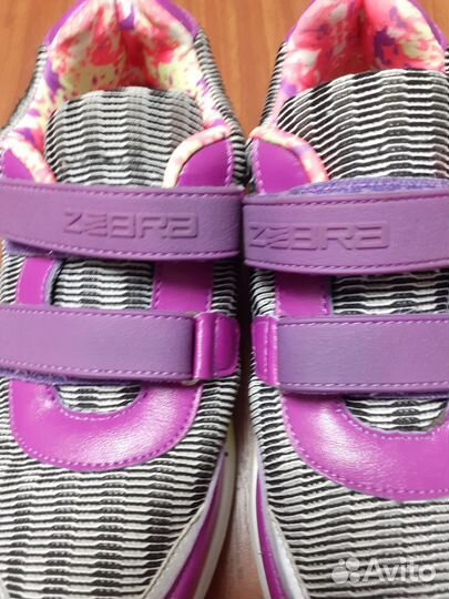 Кроссовки для девочки 35 размер Зебра
