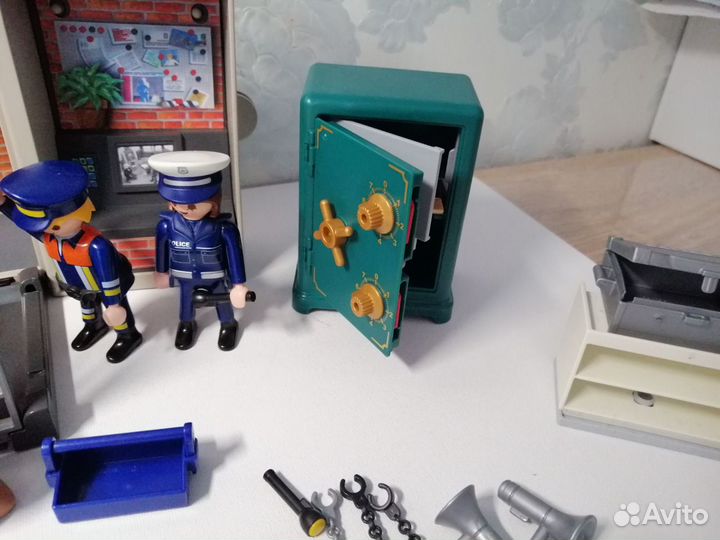 Полицейский участок Playmobil