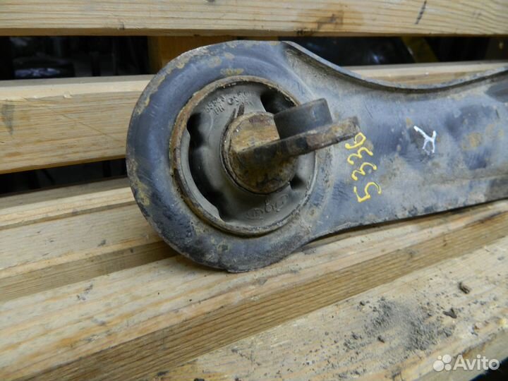 Hyundai i30 - Рычаг задний правый продольный