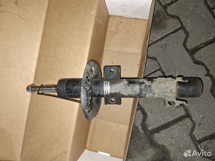 Амортизатор передний Фольксваген поло