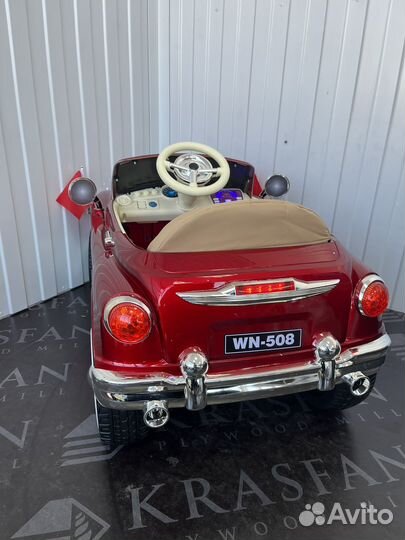 Детский электромобиль с пультом