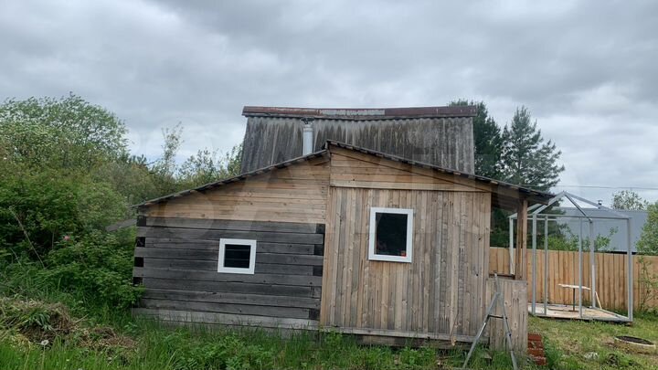 Дача 10 м² на участке 6 сот.