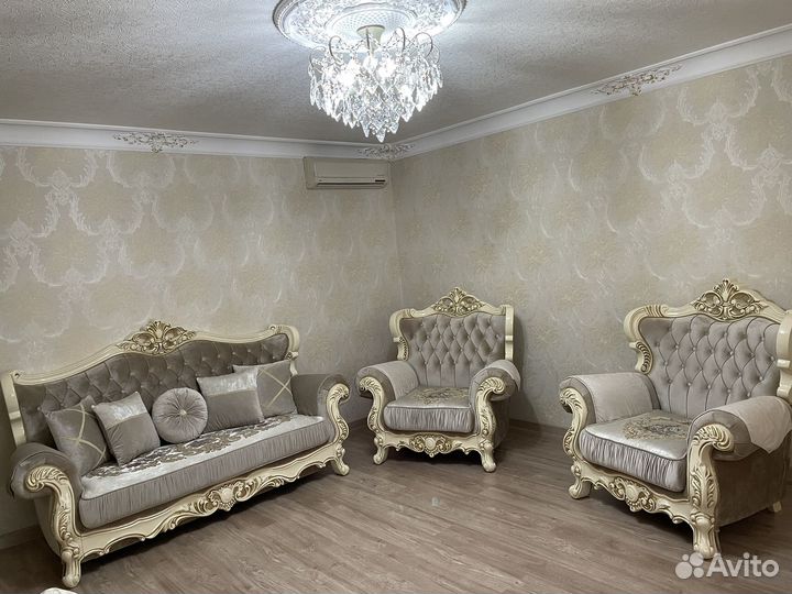 Продам диван и 2 кресла