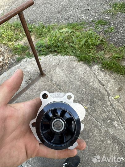 Водяной насос помпа на skoda octavia а 4