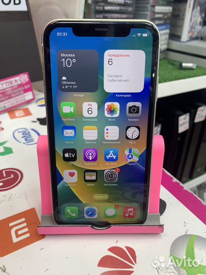 iPhone 11, 64 ГБ