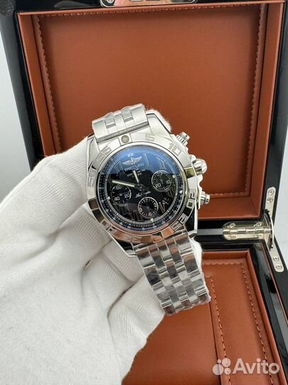 Часы Breitling Chronomat