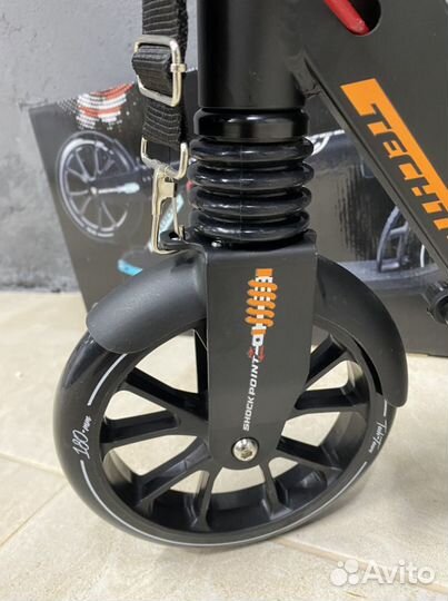 Самокат Delta 180 с ручным тормозом