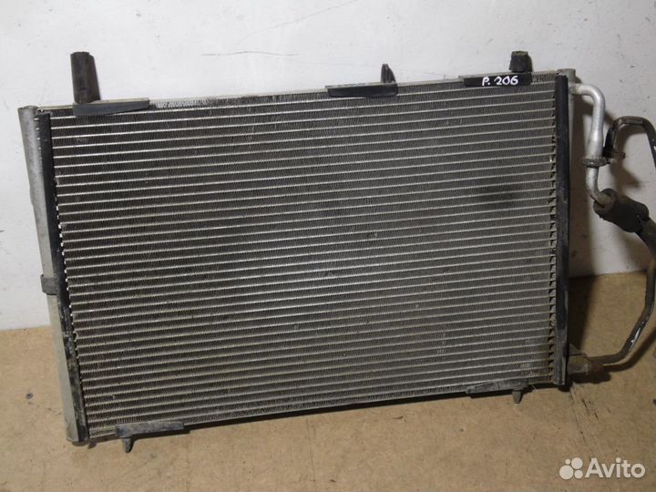Радиатор кондиционера Пежо 206