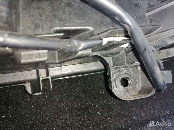 Lexus NX 200 ходовой огонь правый