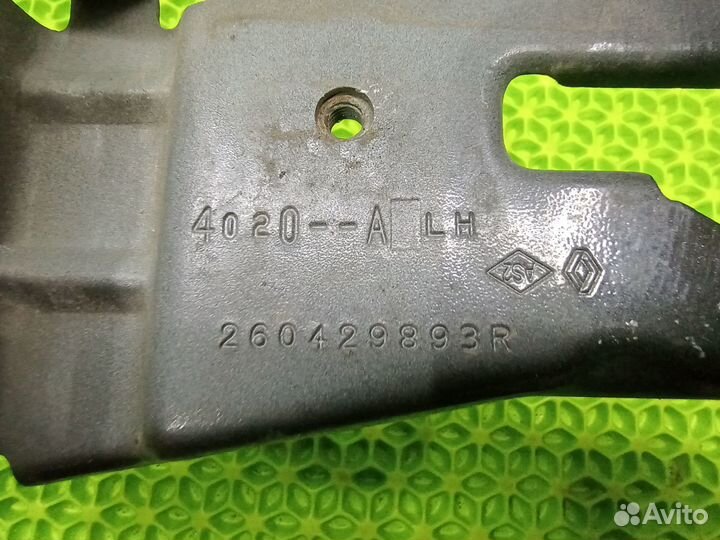 Кронштейн фары левый Renault Arkana 2021