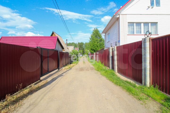 Дом 160 м² на участке 7 сот.