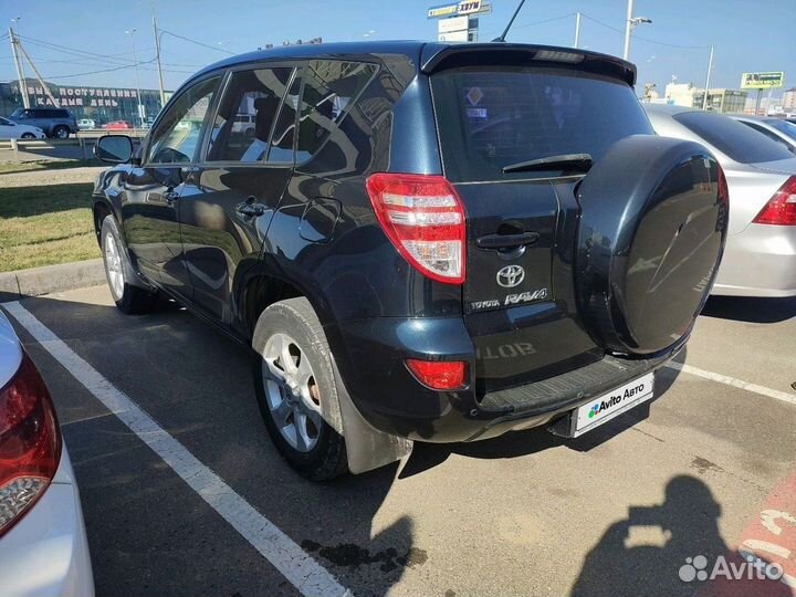 Toyota RAV4 2.0 CVT, 2011, 130 000 км