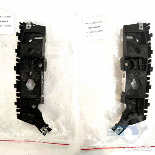 Кронштейн переднего бампера левый 602000910AA