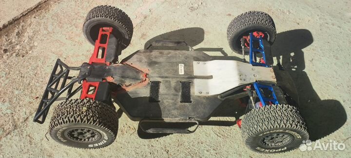 Радиоуправляемая модель Remo Hobby 9Emu