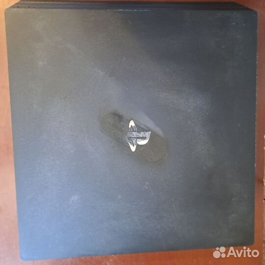 Игровая консоль ps4 pro