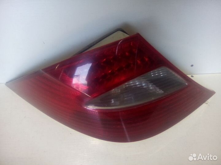 Фонарь задний левый Mercedes Benz W219 CLS (2004)