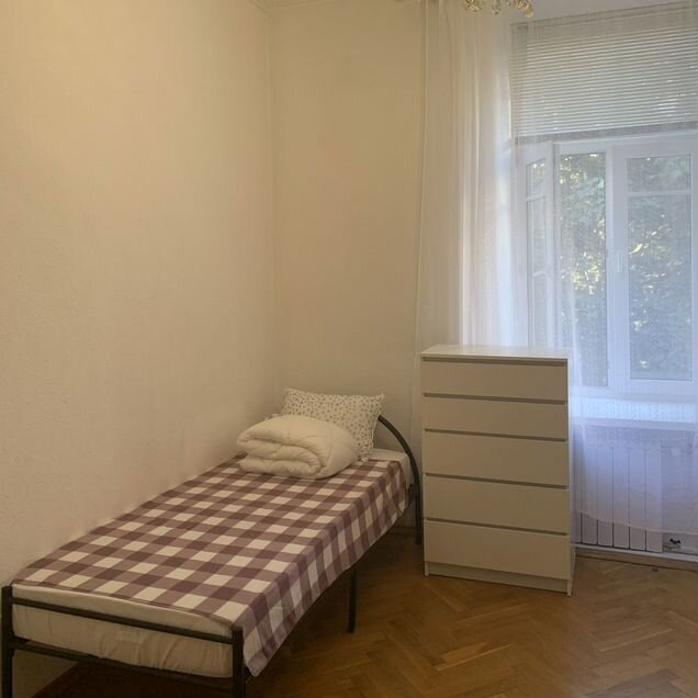 Койко-место 20 м² в 5-к., 4/6 эт.