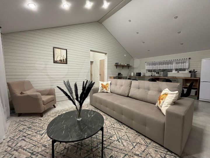 Дом 65 м² на участке 6 сот.