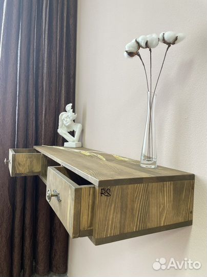 Парящая консоль. В наличии