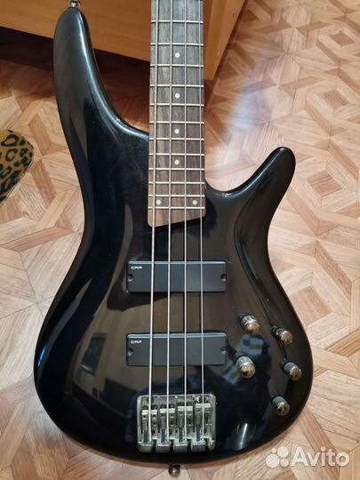 Бас гитара ibanez sr 300