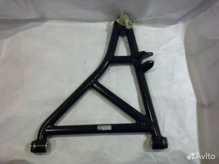 Рычаг передний правый нижний для Lamborghini