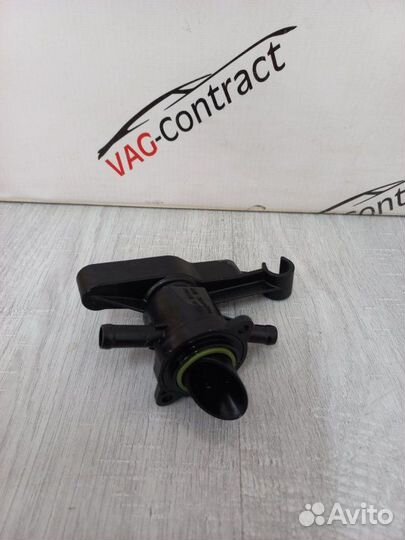 Штуцер подсоединения воды Audi А8 D3 4.2 2009