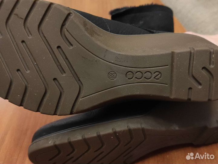 Ботинки 38 размер Ecco