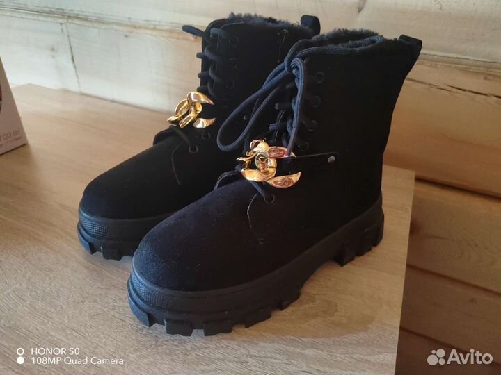 Ботинки зимние новые