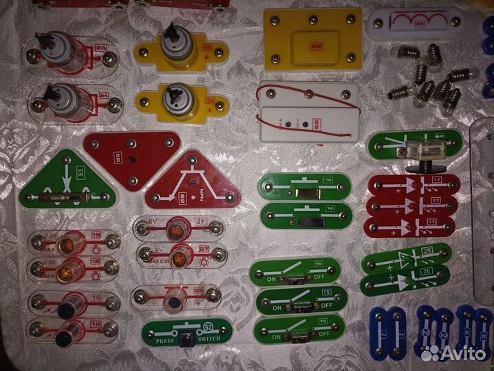 Детали для электронного конструктора знаток