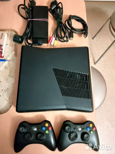 Xbox 360 s 320gb freeboot