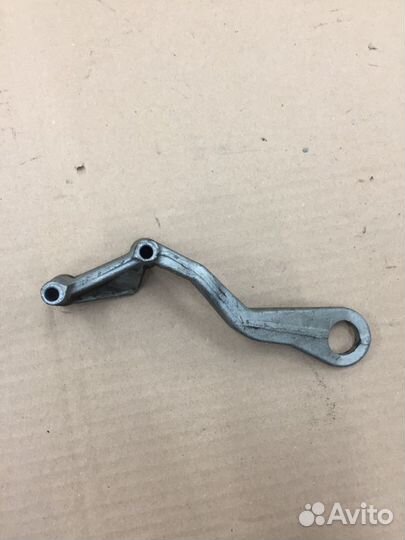 Кронштейн подвеса mercedes m271