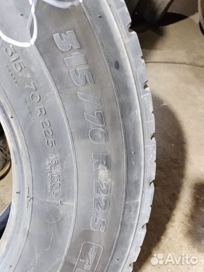 Грузовая шина бу 315 70 R22.5 Michelin