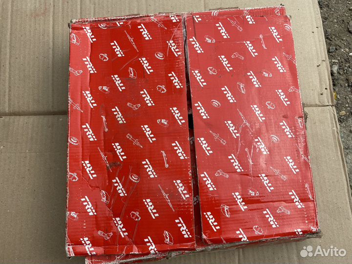 Передний тормозной диск Mitsubishi pajero IV 06