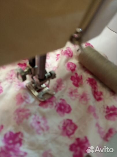 Швейная машинка чайка 142м