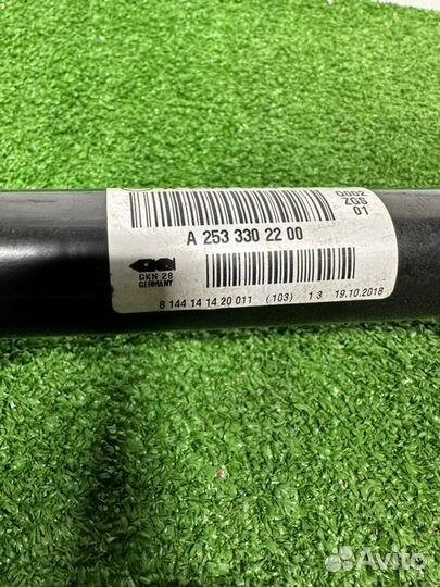 Привод передний правый Mercedes-Benz Glc-Class