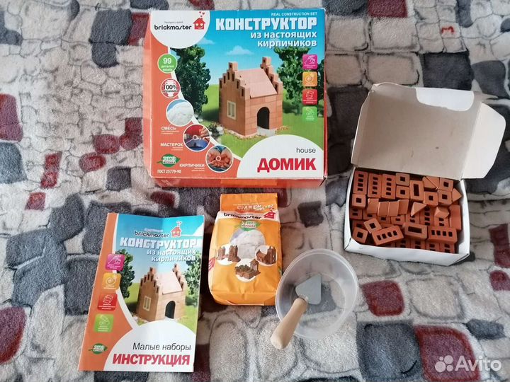 Конструктор из кирпичиков