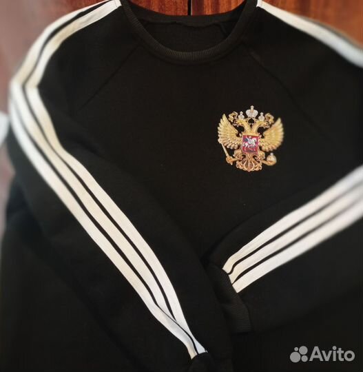 Спортивный костюм adidas