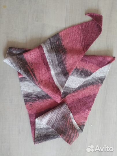 Косынка вязанная, ручная работа