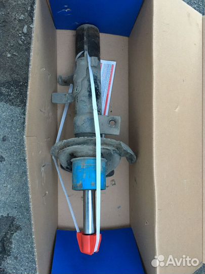 Амортизатор Ford Focus 3 ориг б/у