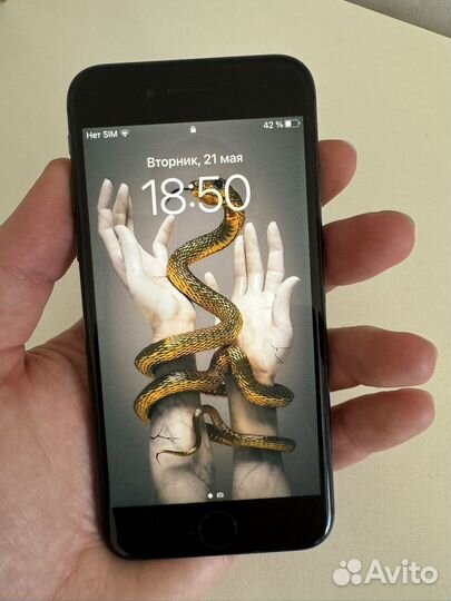 iPhone 8, 64 ГБ