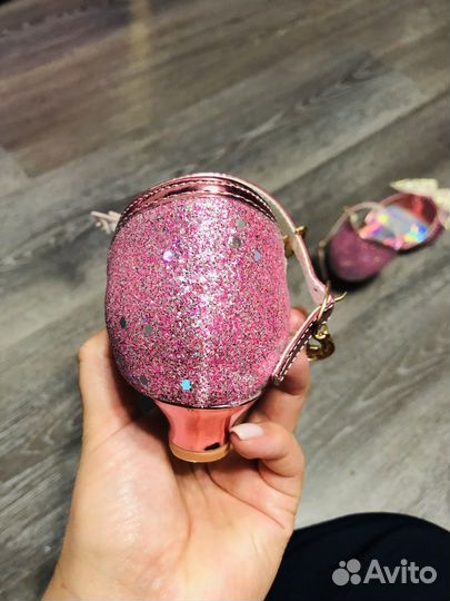 Босоножки для девочки 31 размера новые