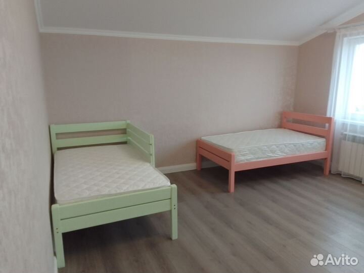 Кровать прочная