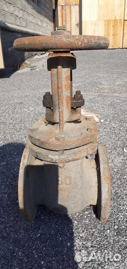 Задвижка чугунная крз ру16/80