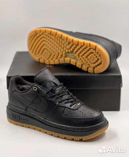 Кроссовки Nike Air Force 1 Luxe с мехом