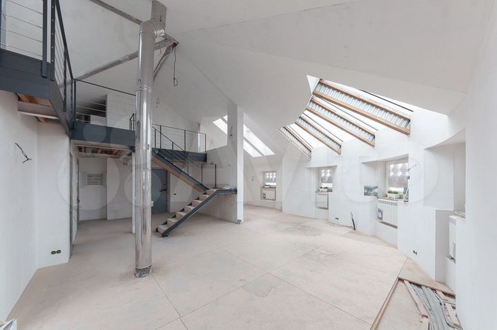 Своб. планировка, 211 м², 6/7 эт.