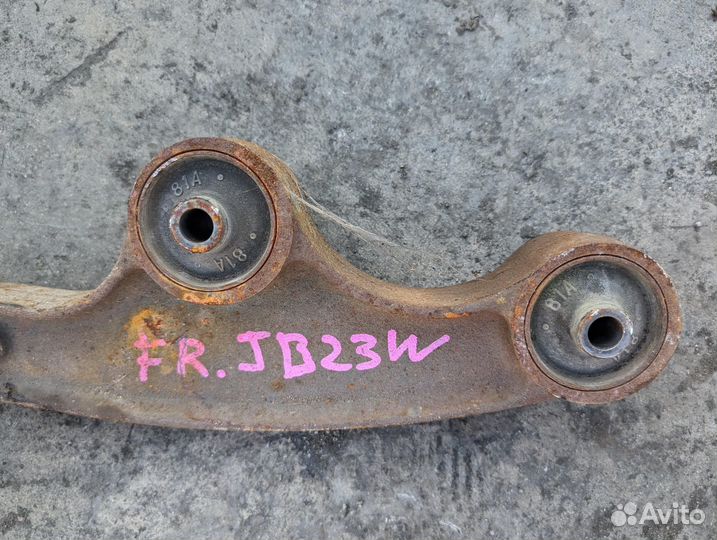 Рычаг Suzuki Jimny JB23W K6A Прав. Перед