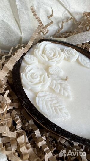 Ароматическая свеча в кокосе