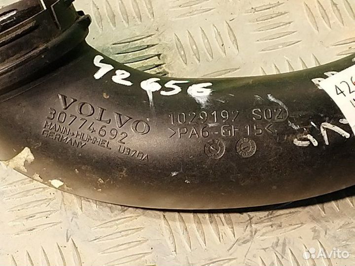 Патрубок воздушного фильтра Volvo Xc 60 универсал