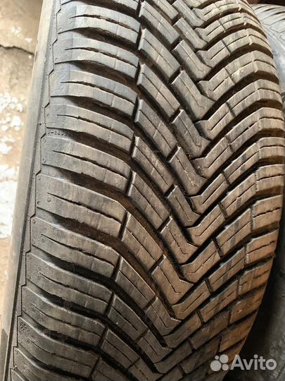 Continental AllSeasonContact 235/55 R19 105V