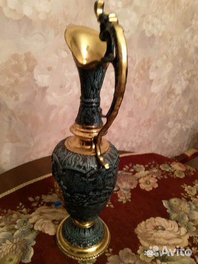 Кувшин металлический